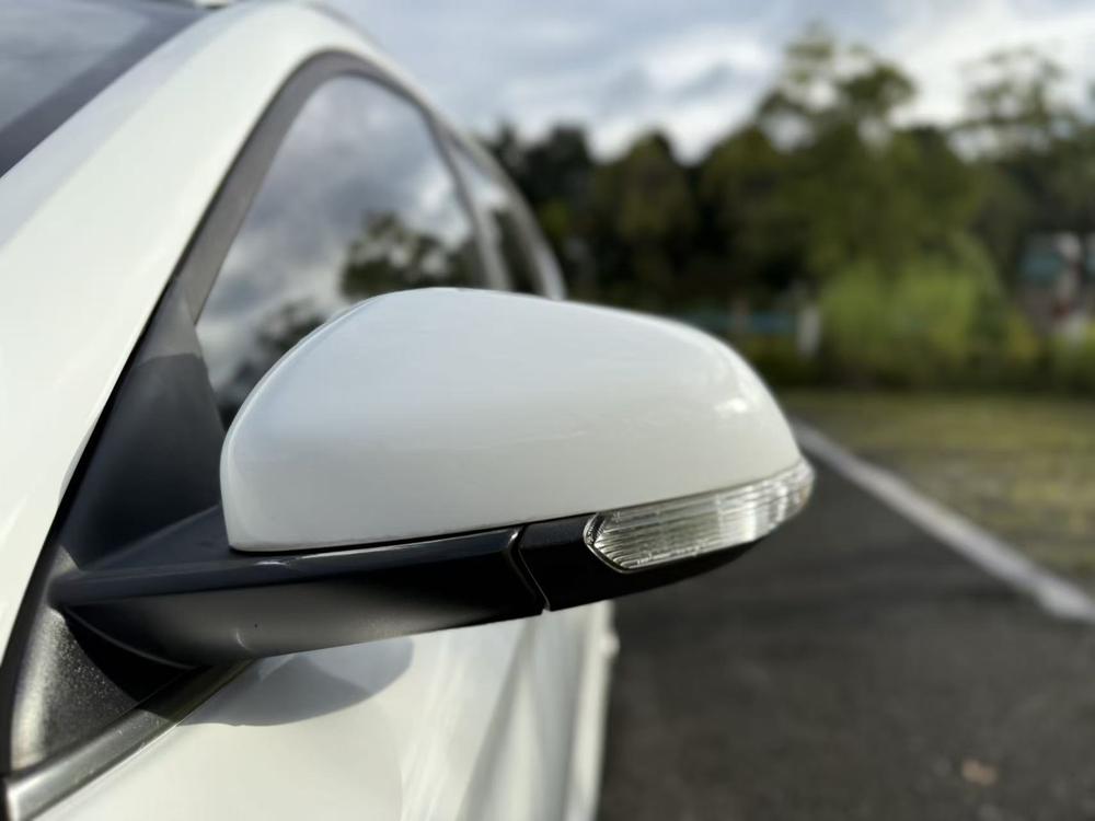 MG ZS 2022 car image #13