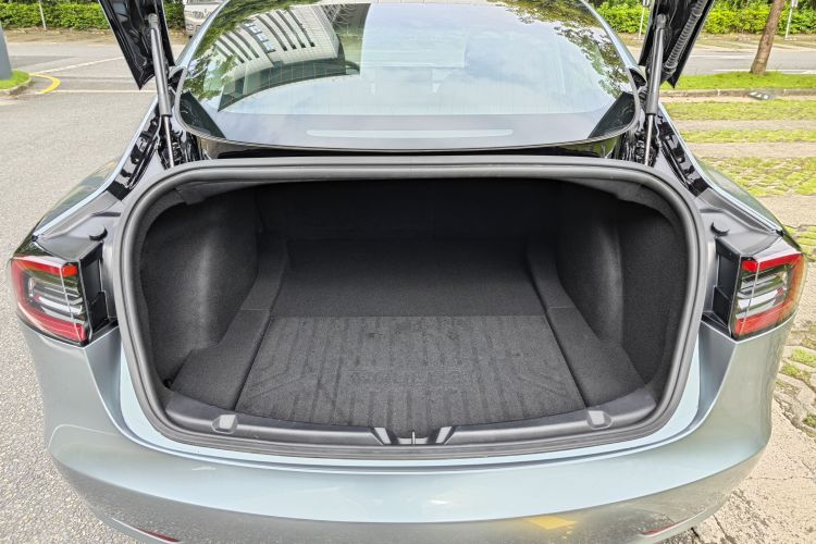 Tesla Model 3 2020 #21 Tesla Model 3 2020 car image #21