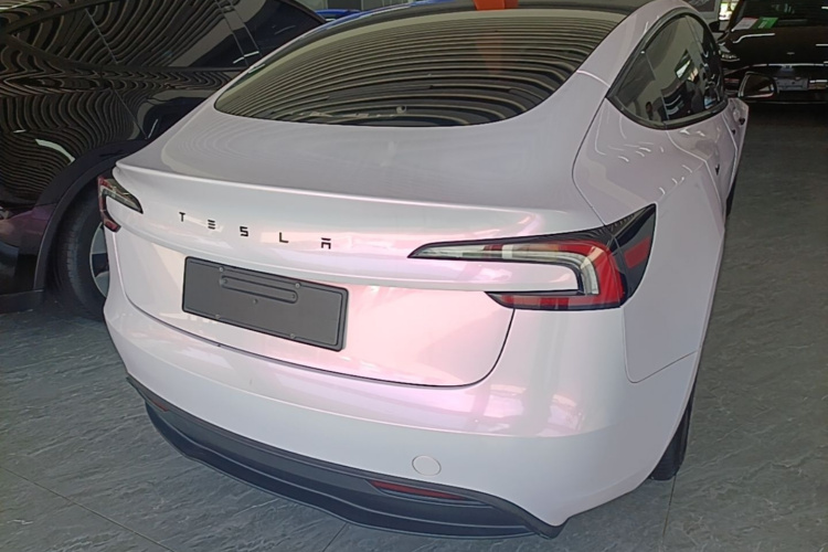 Tesla Model 3 2023 #6 Tesla Model 3 2023 car image #6