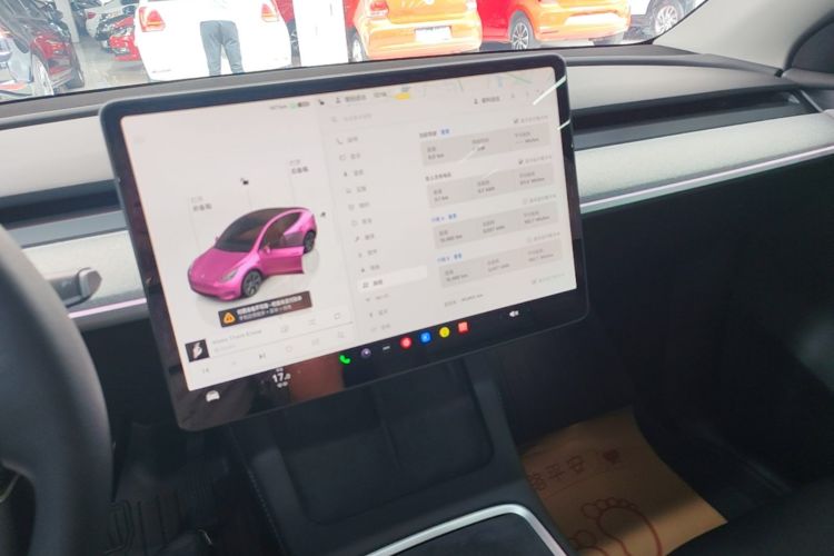 Tesla Model Y 2023 #13 Tesla Model Y 2023 car image #13