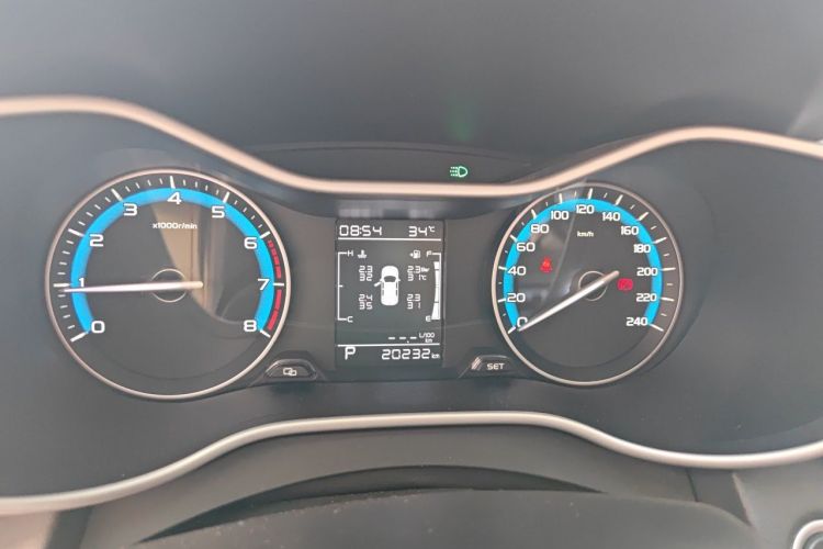 GEELY Emgrand 2020 #12 GEELY Emgrand 2020 car image #12