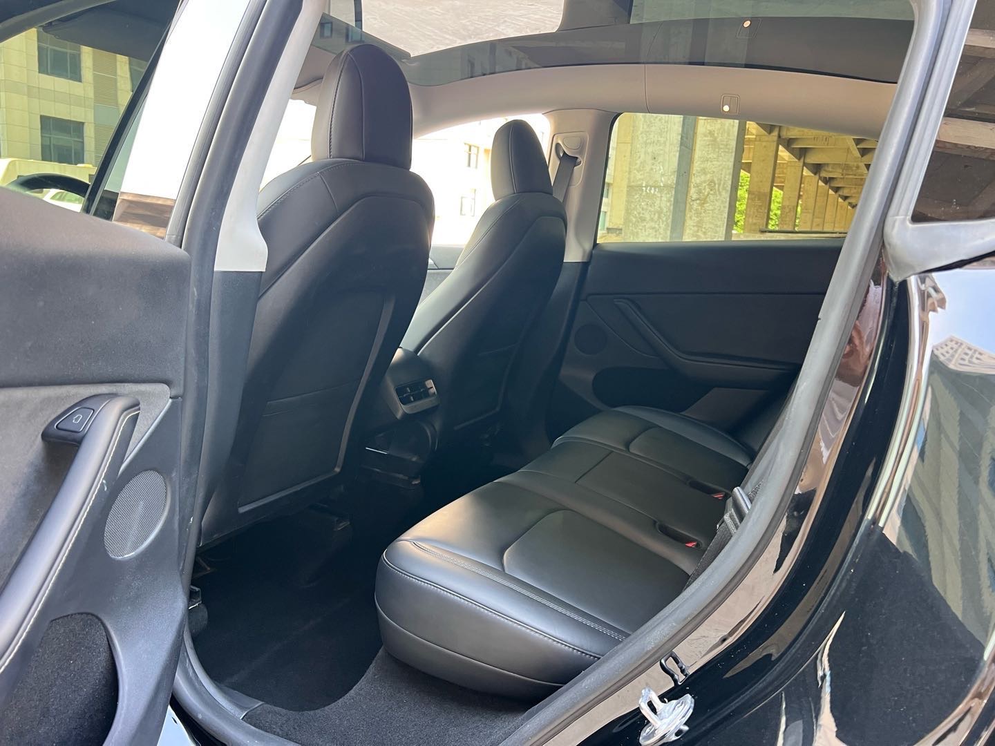 Tesla Model Y 2024 car image #5