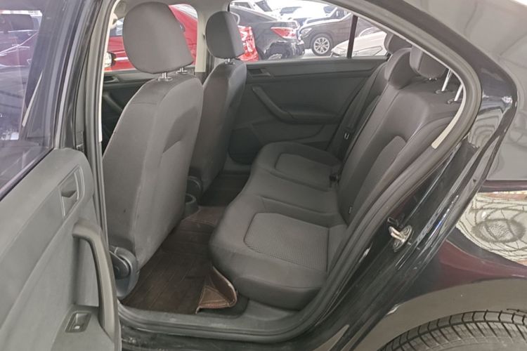 Volkswagen Santana 2018 #17 Volkswagen Santana 2018 car image #17