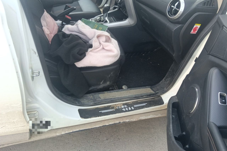 BYD Yuan 2018 #21 BYD Yuan 2018 car image #21