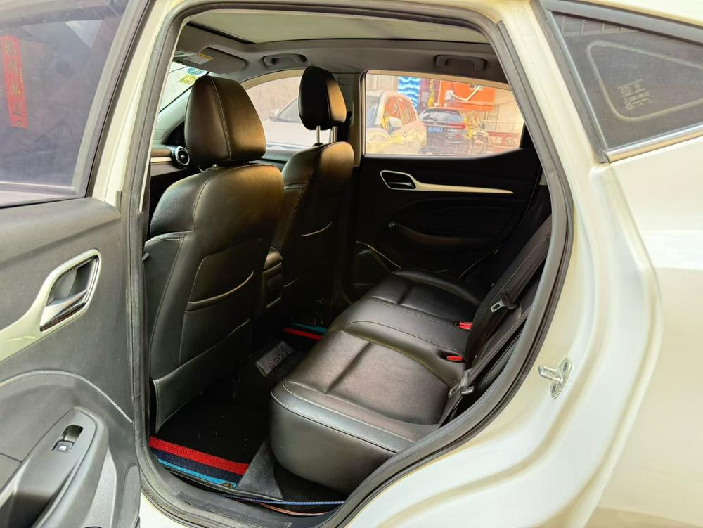 MG ZS 2018 car image #9