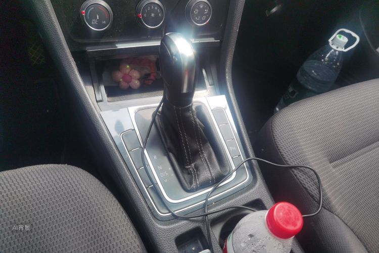 Volkswagen Golf 2017 صورة سيارة #16