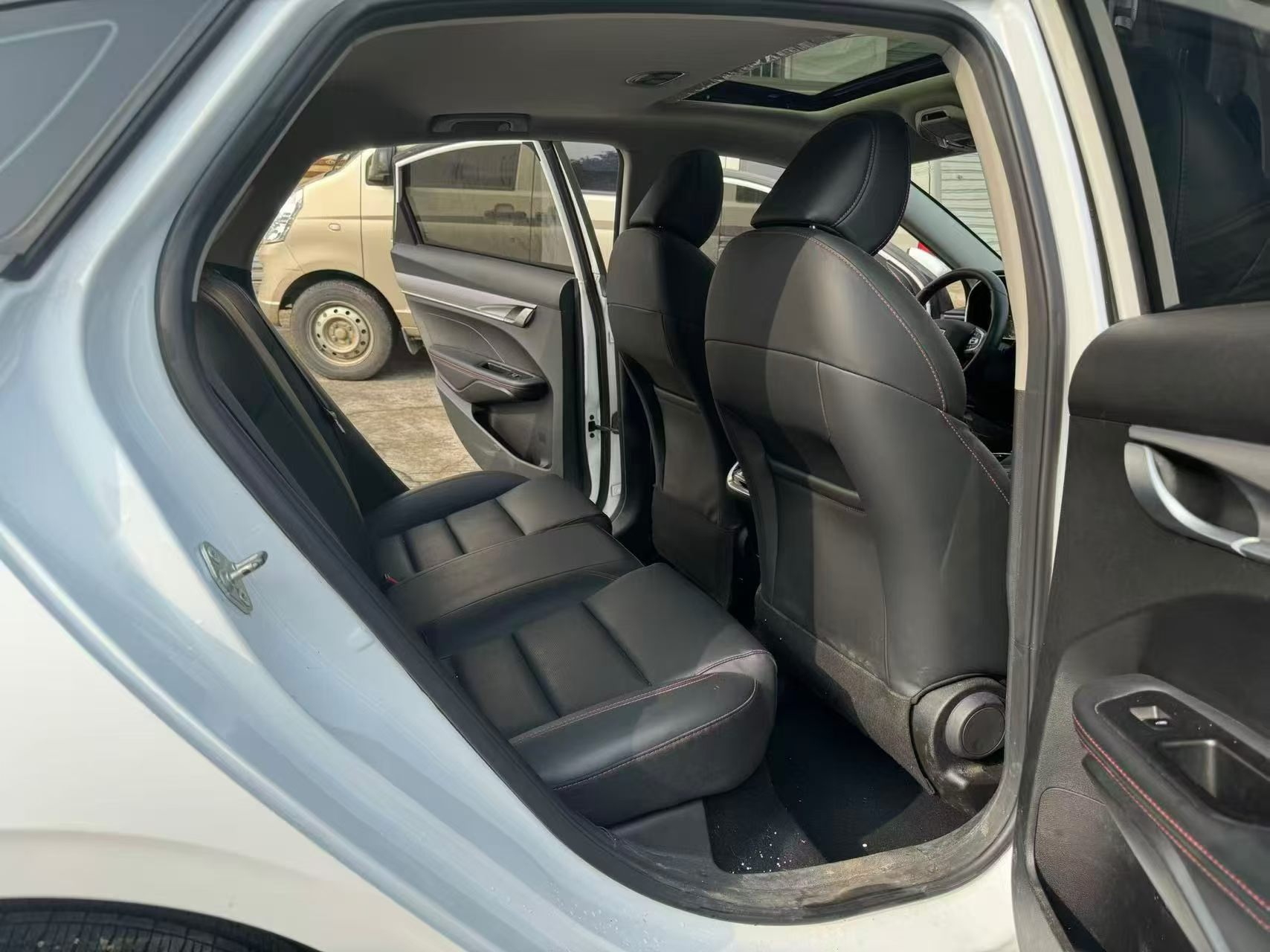 GEELY Binray 2022 изображение автомобиля #6