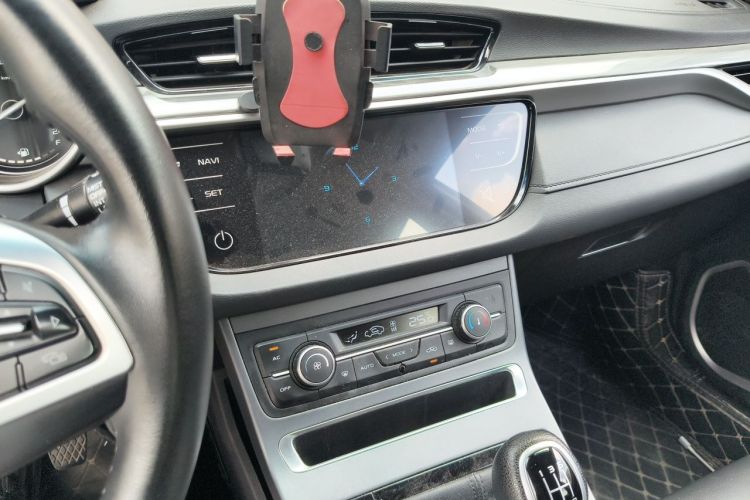 GEELY Emgrand 2020 car image #13
