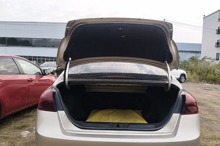 GEELY Emgrand 2020 #19 GEELY Emgrand 2020 صورة سيارة #19