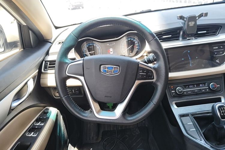 GEELY Emgrand 2019 #15 GEELY Emgrand 2019 car image #15