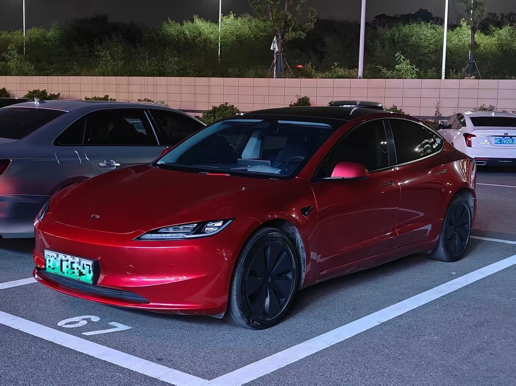 Tesla Model 3 2025 صورة سيارة 