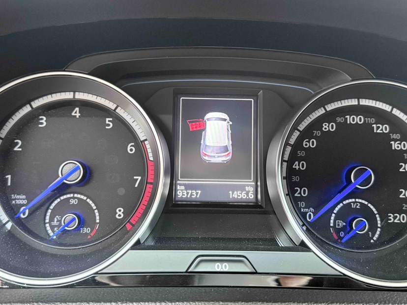 Volkswagen Golf (Imported) 2015 car image #2