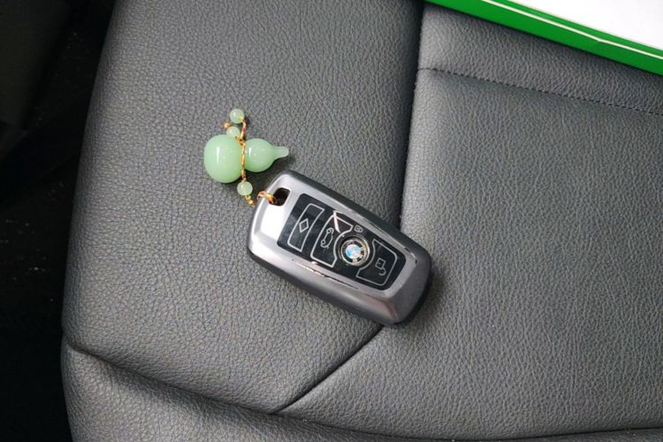 BMW 3 Series 2015 #14 BMW 3 Series 2015 car image #14