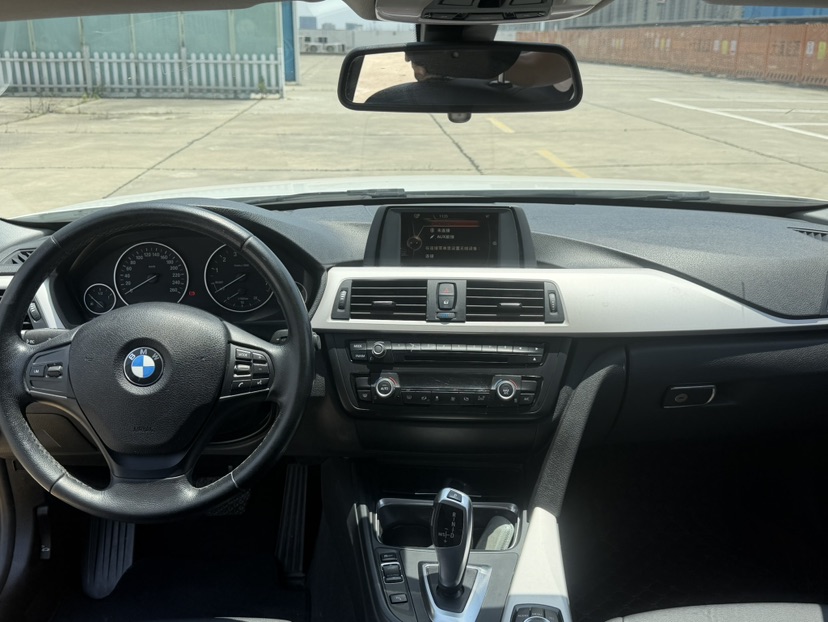 BMW 3 Series 2015 #5 BMW 3 Series 2015 car image #5