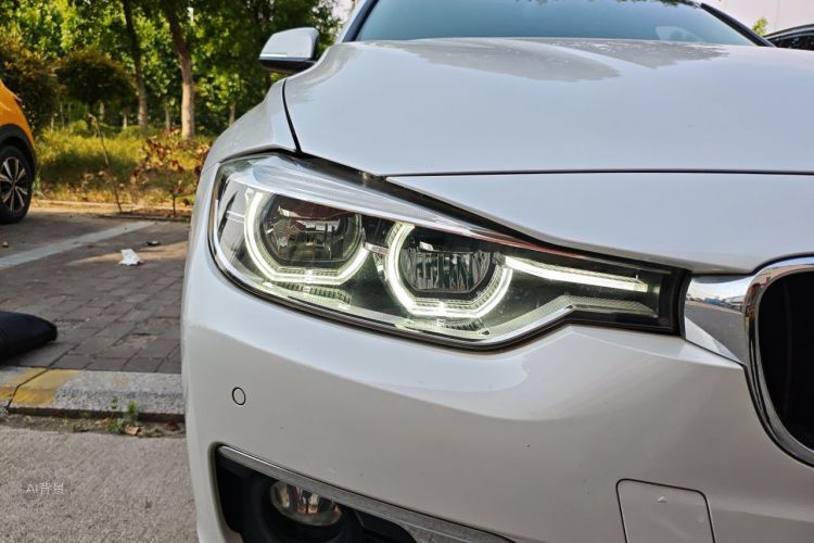 BMW 3 Series 2017 #8 BMW 3 Series 2017 car image #8