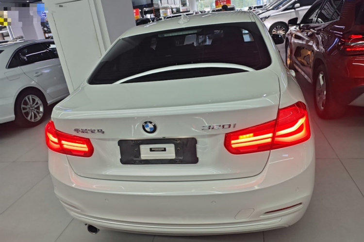 BMW 3 Series 2016 car image #6