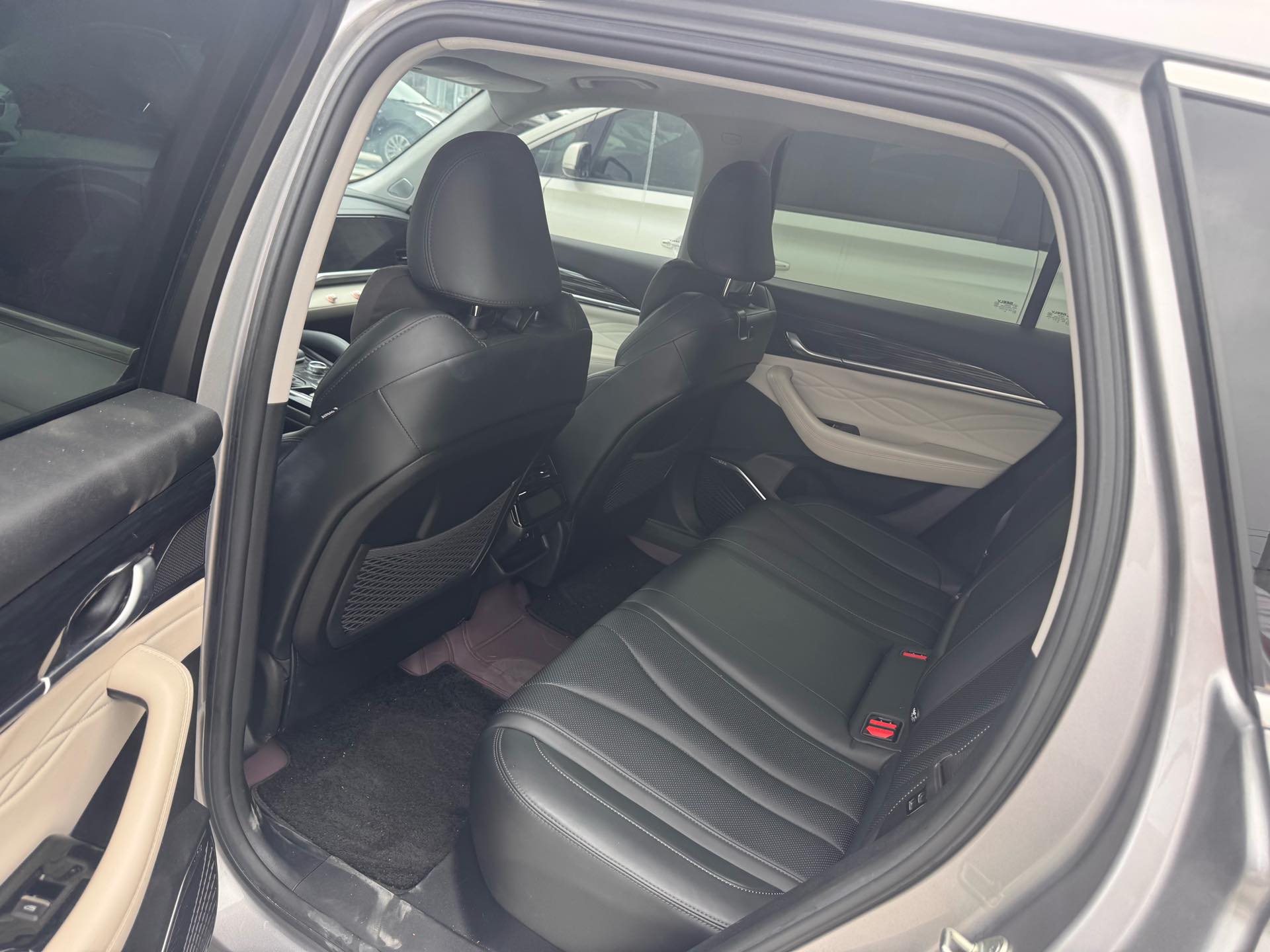 GEELY Boyue L 2023 car image #4