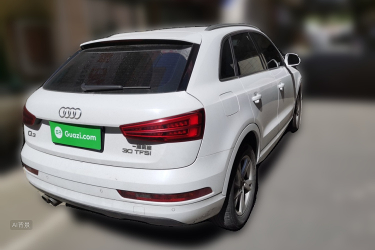 Audi Q3 2018 car image #7