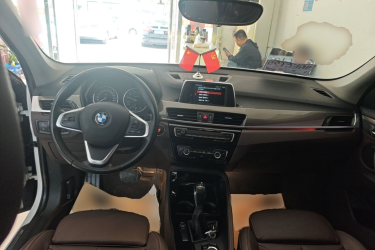 BMW X1 2018 car image #10