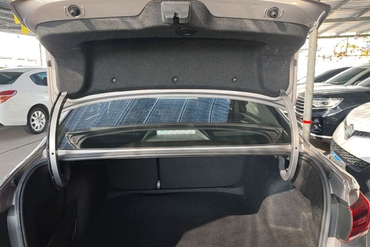Volkswagen Bora 2020 car image #19