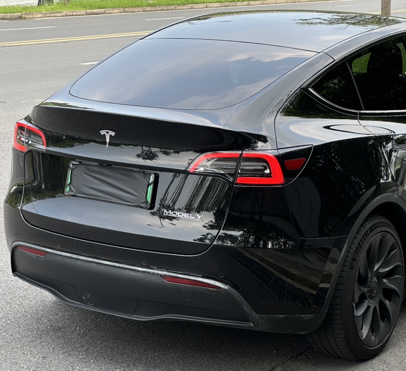 Tesla Model Y 2021 #6 Tesla Model Y 2021 car image #6