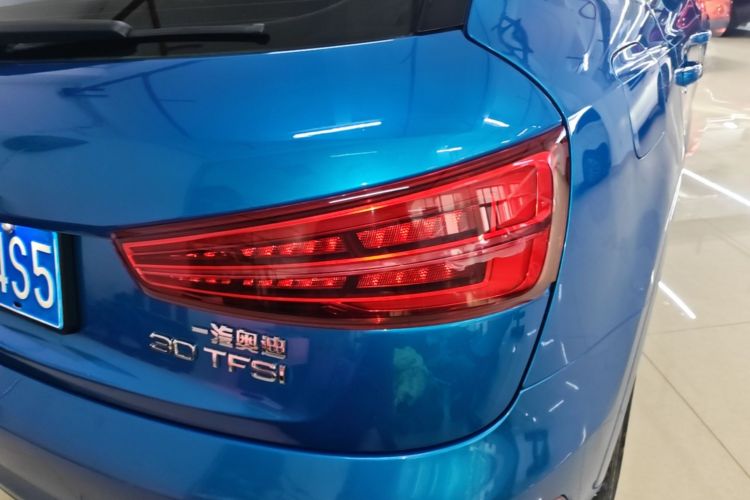 Audi Q3 2018 #8 Audi Q3 2018 car image #8
