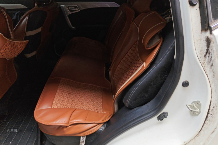 GEELY Vision X6 2017 immagine di auto #19