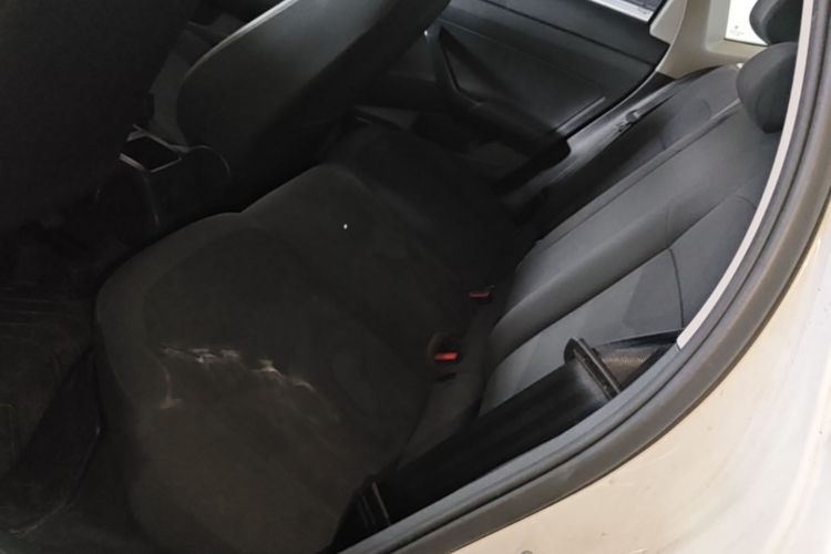 Volkswagen Polo 2023 car image #17