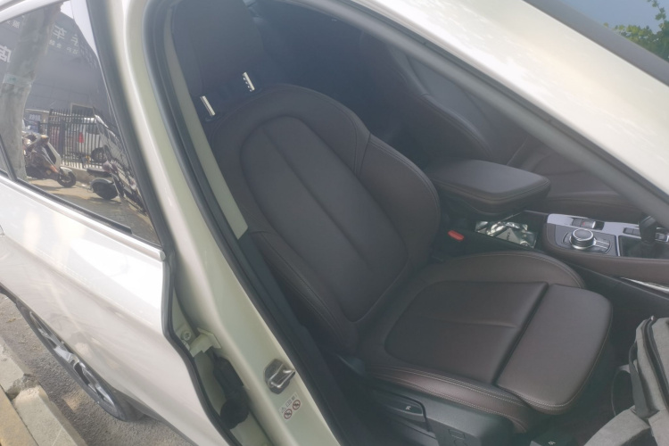 BMW X1 2020 imagen de coche #24