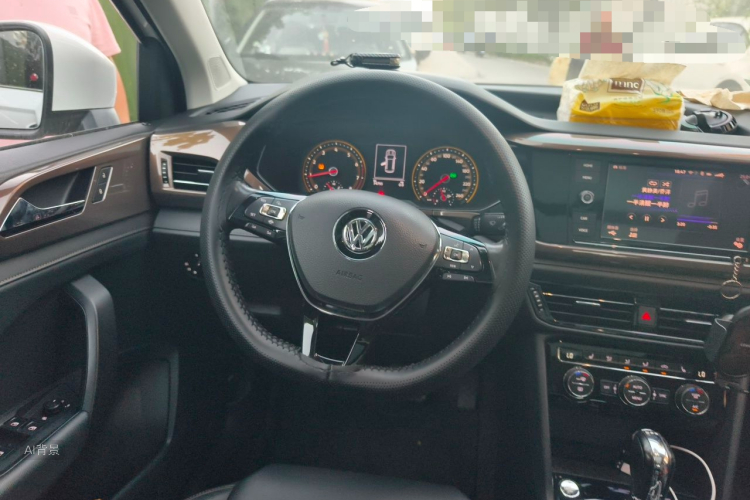 Volkswagen Tharu 2019 car image #12