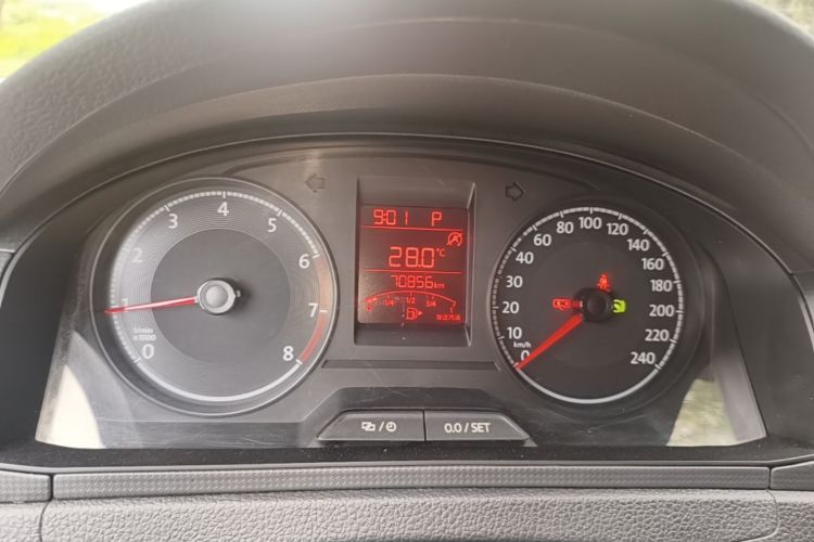 Volkswagen Santana 2019 car image #16
