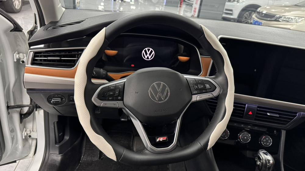 Volkswagen Bora 2023 #19 Volkswagen Bora 2023 صورة سيارة #19