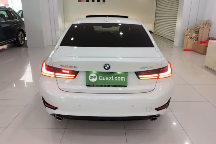 BMW 3 Series 2021 car image #6