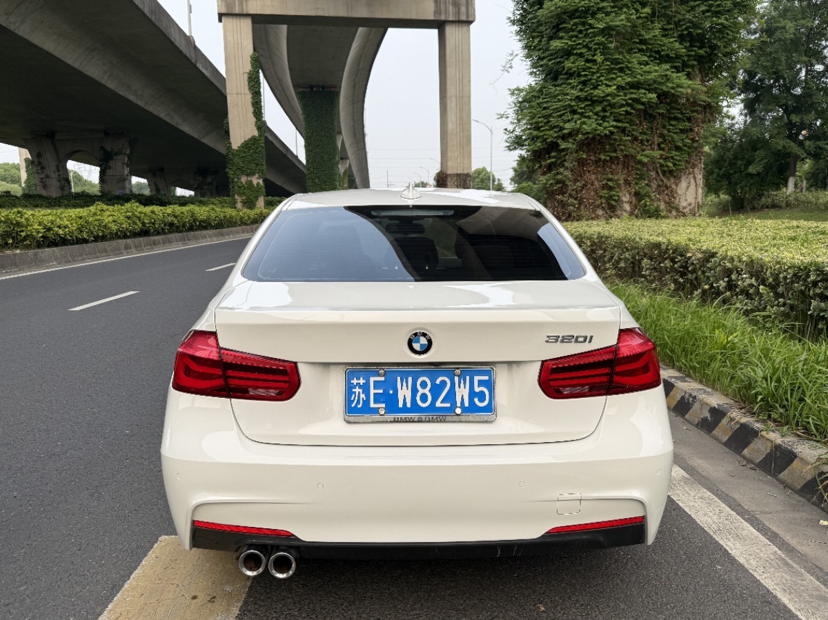 BMW 3 Series 2018 #5 BMW 3 Series 2018 car image #5