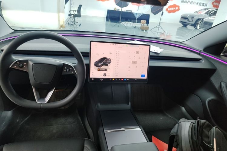 Tesla Model 3 2025 #17 Tesla Model 3 2025 car image #17