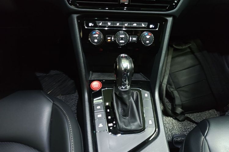 Volkswagen Tharu 2020 image de voiture #14