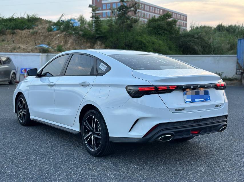 GEELY Emgrand 2024 car image #4