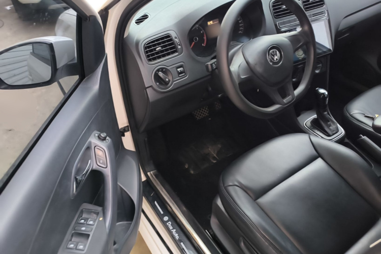Volkswagen Polo 2017 #12 Volkswagen Polo 2017 car image #12