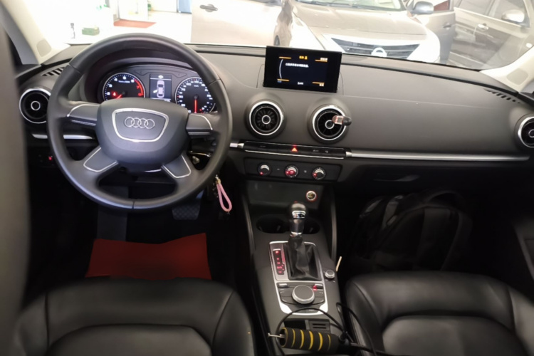 Audi A3 2015 car image #10
