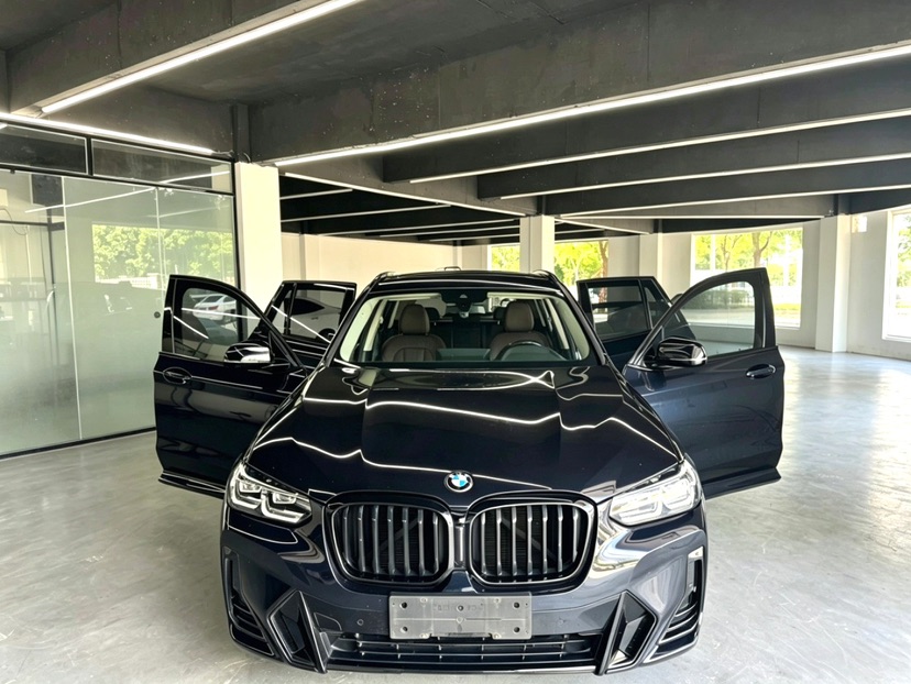 BMW X3 2021 car image #2