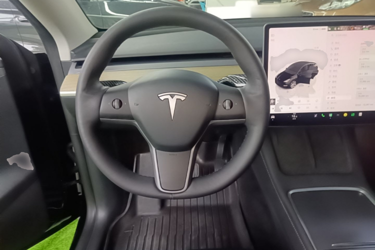 Tesla Model Y 2023 #11 Tesla Model Y 2023 car image #11