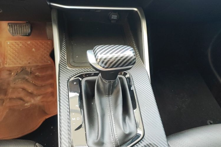 GEELY Emgrand 2023 car image #14