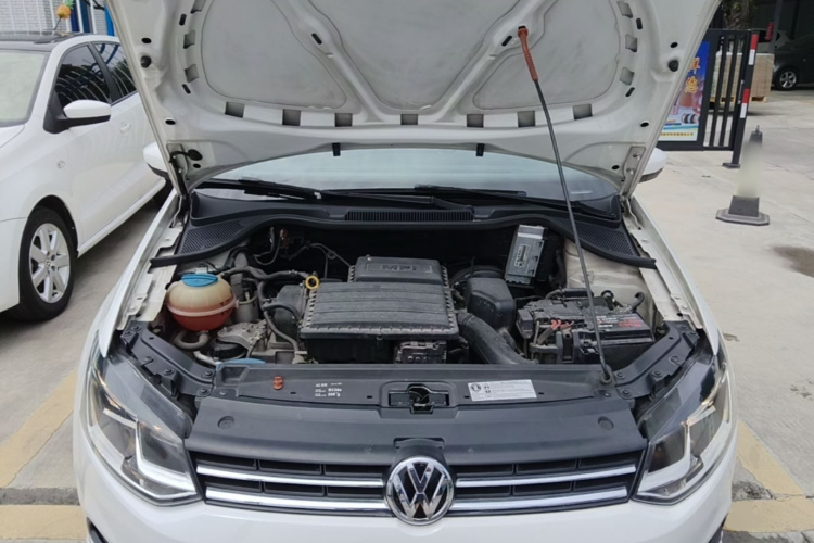Volkswagen Polo 2014 #22 Volkswagen Polo 2014 car image #22