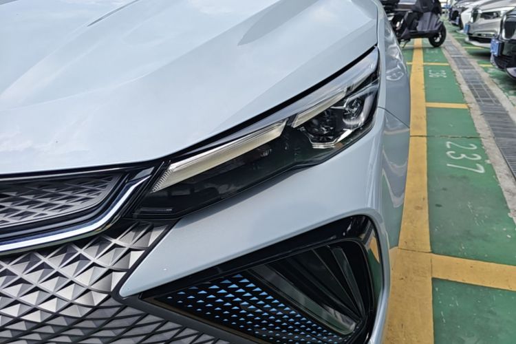 GEELY Emgrand L HiP 2022 car image #23