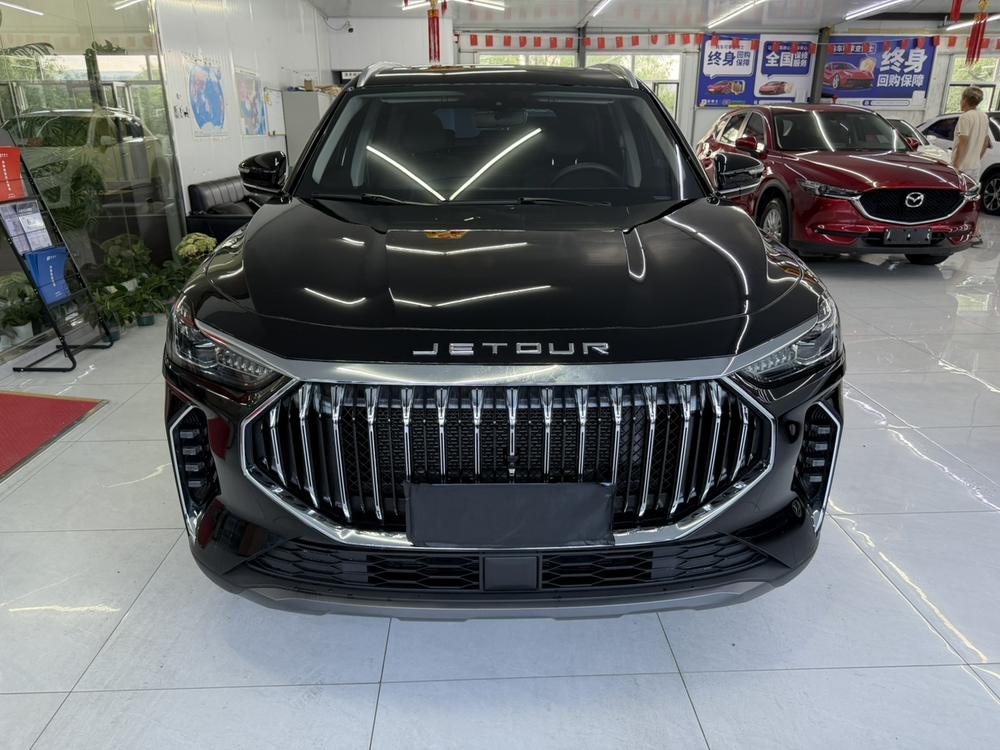 Jetour X70 PLUS 2025 car image #2