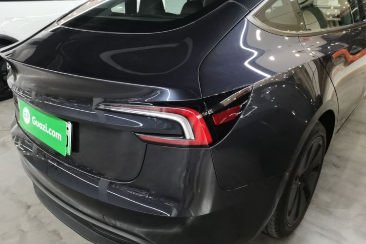 Tesla Model 3 2026 car image #8