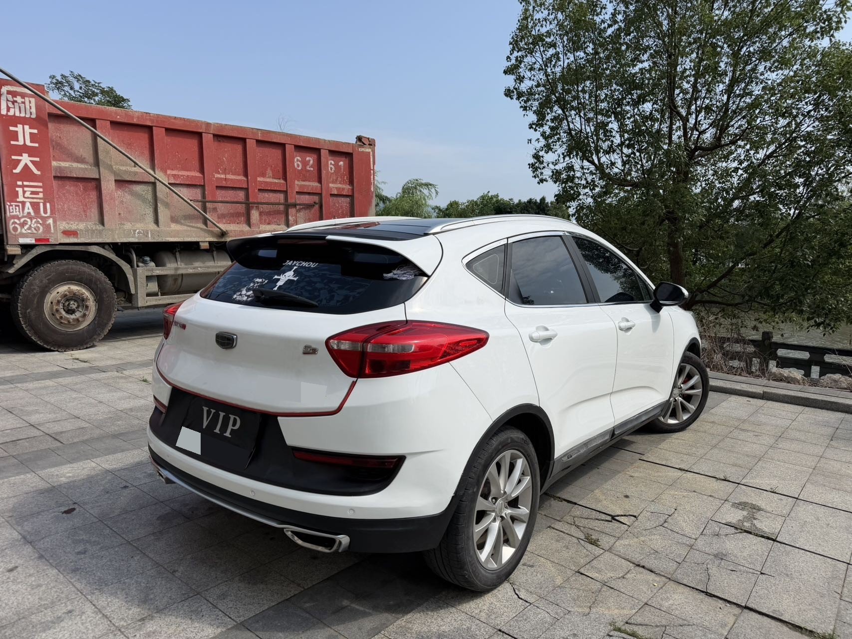 GEELY Emgrand GS 2016 صورة سيارة #9