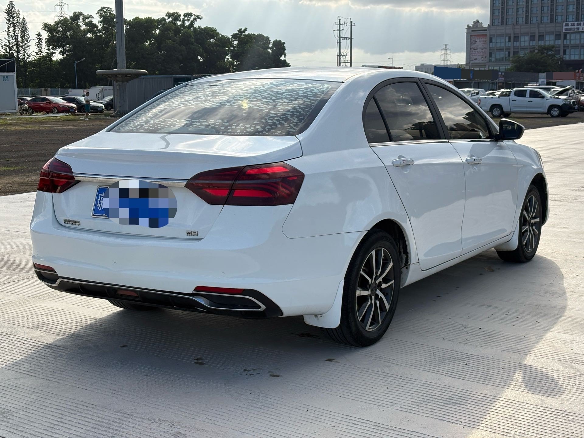 GEELY Emgrand 2019 #6 GEELY Emgrand 2019 car image #6
