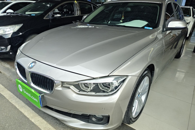 BMW 3 Series 2016 car image #2