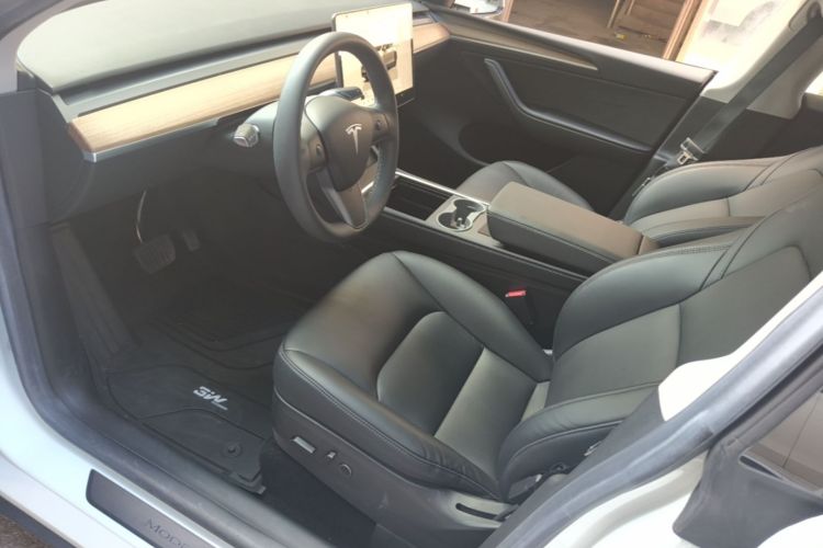 Tesla Model Y 2022 #19 Tesla Model Y 2022 car image #19